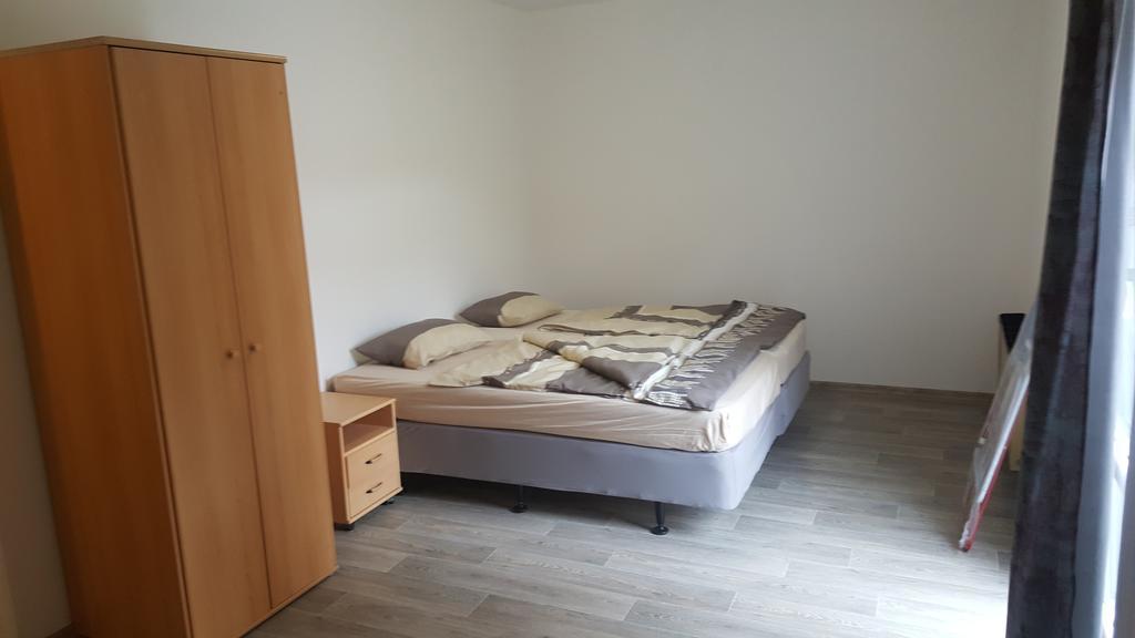 Apartman U Cerveneho Kostela Teplice Exteriör bild